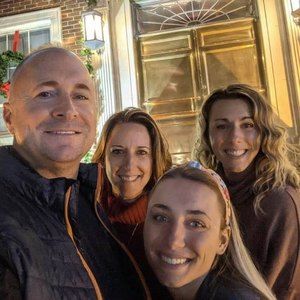 Meet your Posher, Debbie